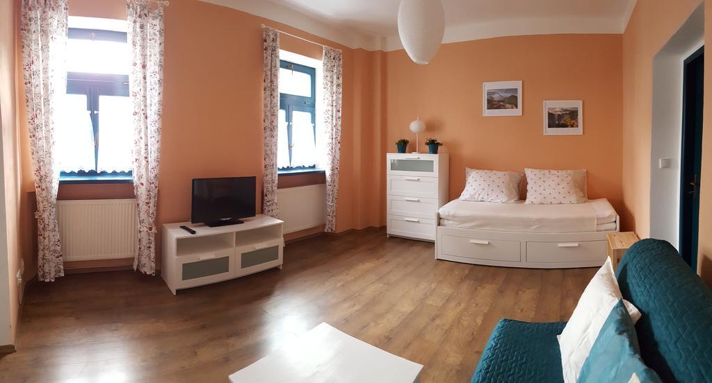 Apartment Jakubske Namesti Ceska Kamenice Exterior foto
