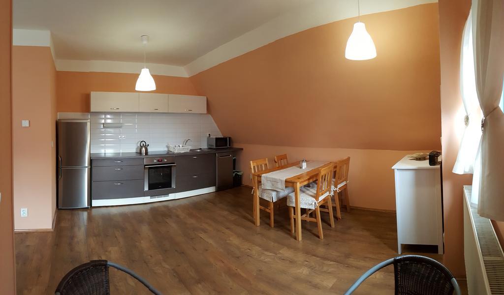 Apartment Jakubske Namesti Ceska Kamenice Exterior foto