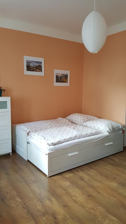 Apartment Jakubske Namesti Ceska Kamenice Exterior foto
