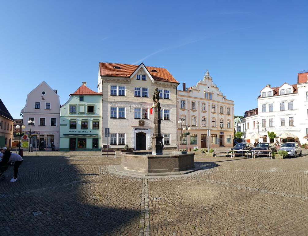 Apartment Jakubske Namesti Ceska Kamenice Exterior foto