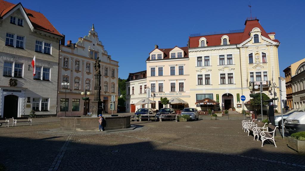 Apartment Jakubske Namesti Ceska Kamenice Exterior foto